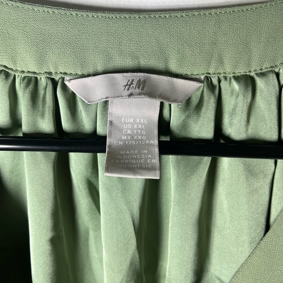 H&M Olive Green Midi Dress Women’s XXL Flutter Sleeve V-Neck Elastic Waist - Picture 3 of 5